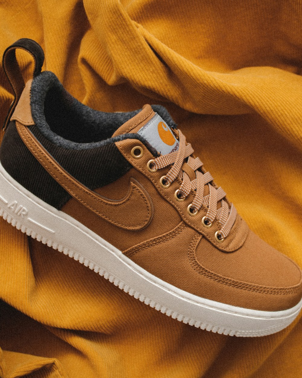 Pilihan sepatu sehari-hari